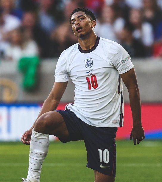 勒沃库森完胜英格兰,乔瓦尼·雷纳高光表现的简单介绍 勒沃库森完胜英格兰,乔瓦尼·雷纳高光表现的简单介绍