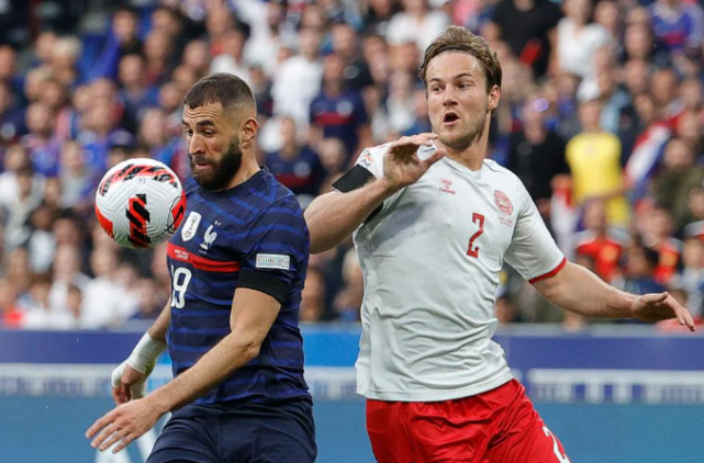 关于巴黎绝杀美国，恩昆库统治全场的信息