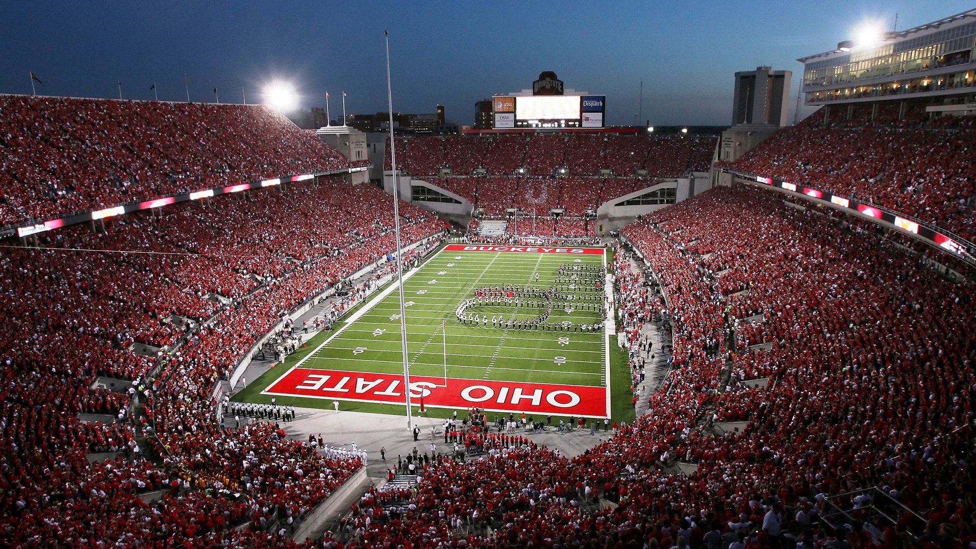 铁血中场定乾坤，法比尼奥领衔，皇马轻取曼城背后的战术革命