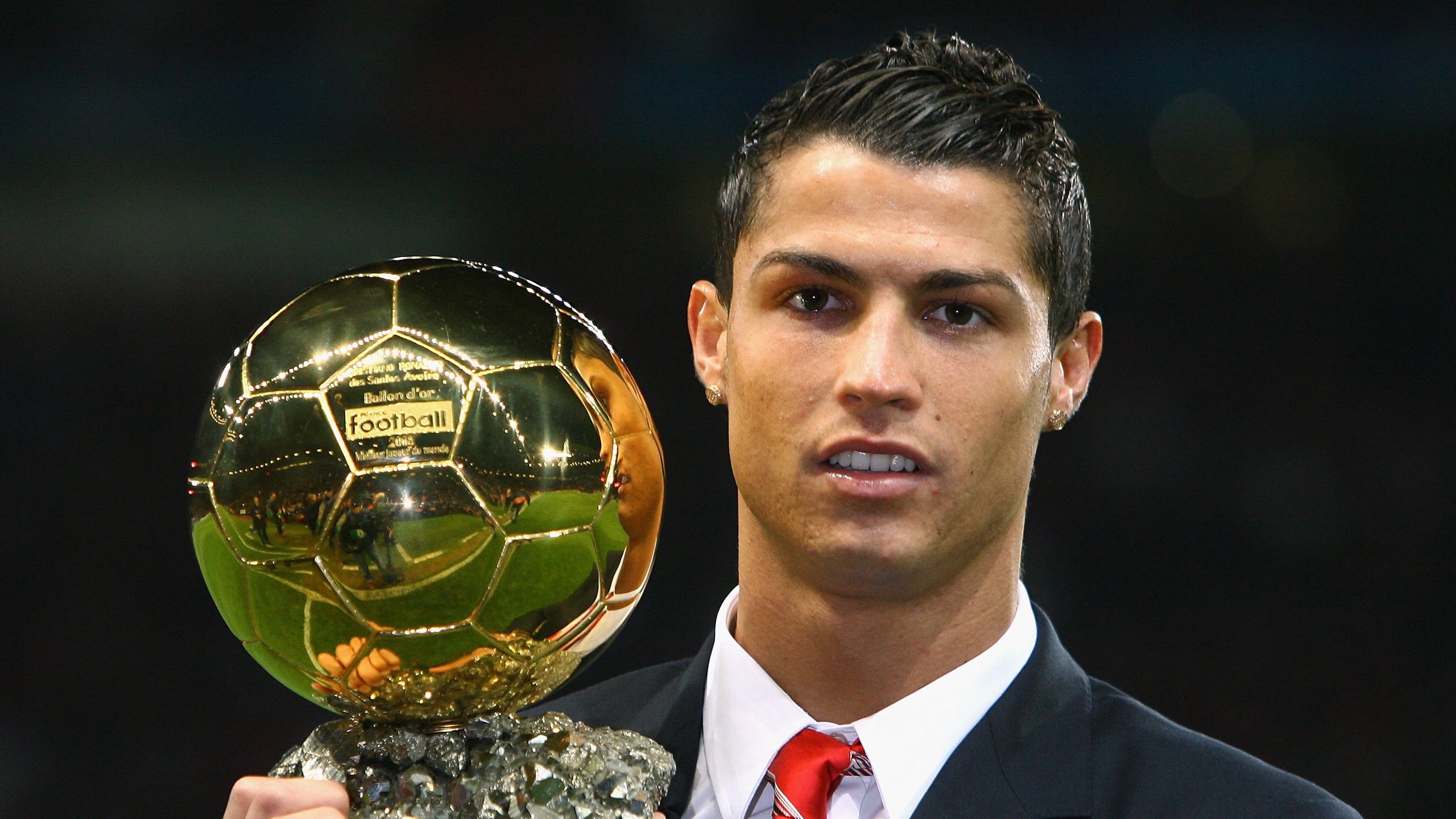 当维京风暴席卷三狮，莫德里奇如何成为改写历史的关键先生